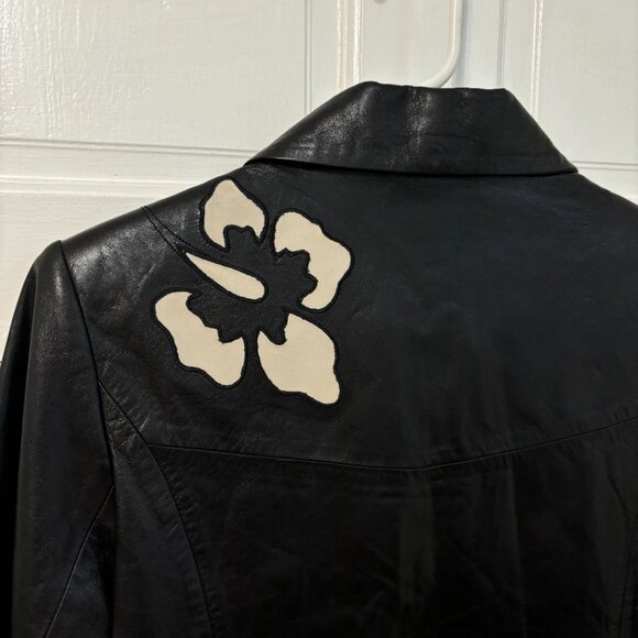 Black Leather Jacket Boxy Collar Zip Up Hibiscus Flowers Cream Cut Out Motif S M - Picture 7 of 9